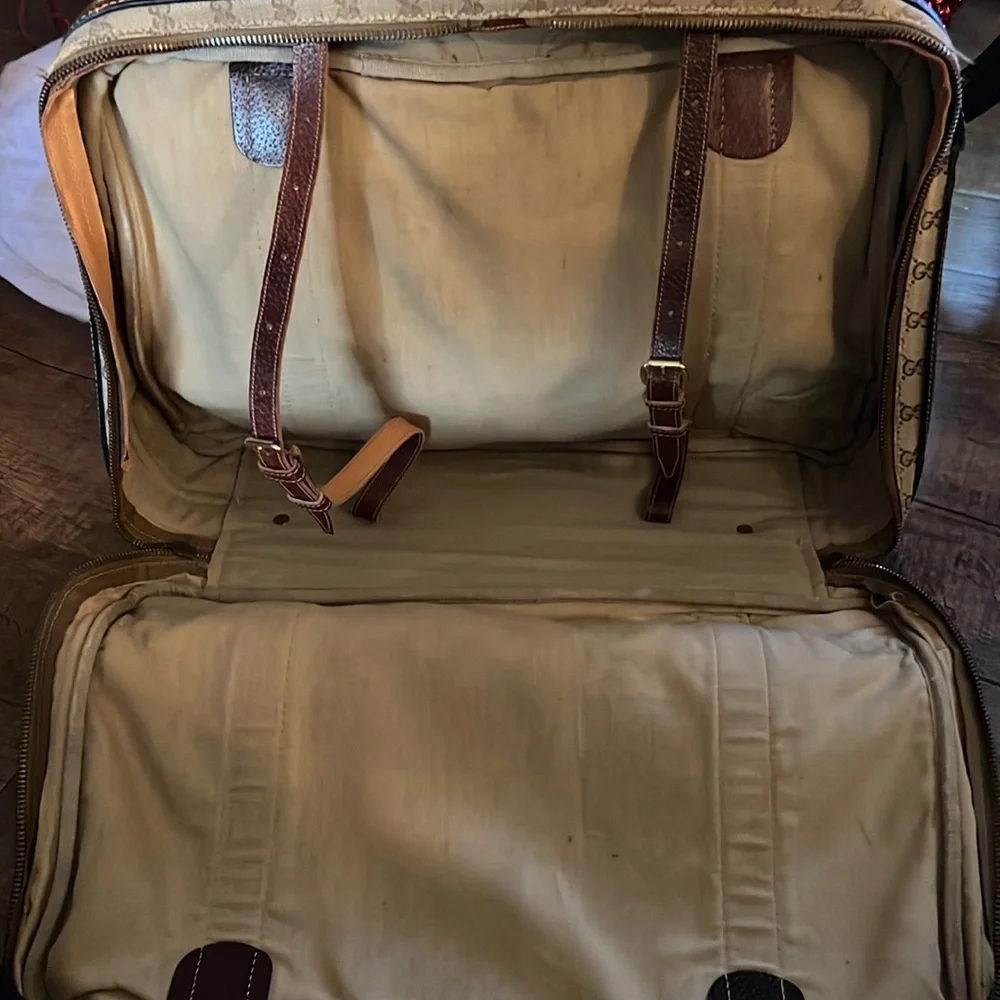 Gucci Authentic Vintage Carry On Suitcase 🔥 🔥 🔥 - Picture 12 of 17